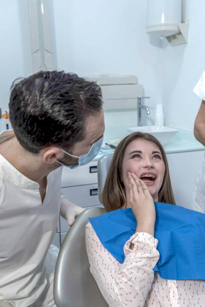 Best Mobile Emergency Dentist in Oak Hills, PA